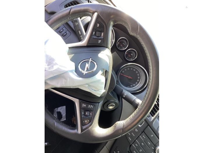 Używane Kierownica Opel Insignia Sports Tourer 1.4 Turbo 16V Ecotec Cena € 75,00 Procedura marży oferowane przez Gebr Opdam B.V.