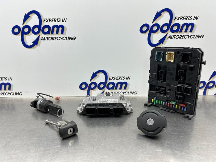 Used Engine management computer Peugeot Partner (GC/GF/GG/GJ/GK) 1.6 HDI 90 16V Price € 300,00 Margin scheme offered by Gebr Opdam B.V.