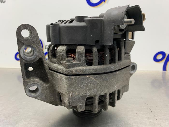 Begagnade Dynamo Ford Ka I 1.3i Pris € 50,00 Marginaltabell erbjuds av Gebr Opdam B.V.
