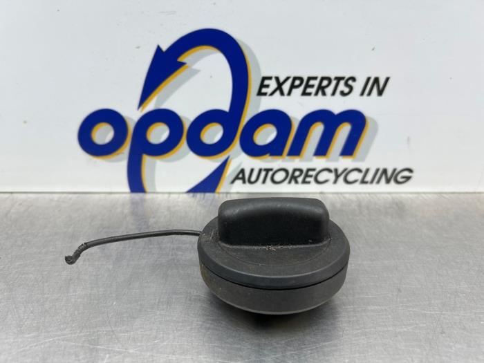 Begagnade Tanklock Mercedes B (W245) 1.7 B-180 16V Pris € 15,00 Marginaltabell erbjuds av Gebr Opdam B.V.