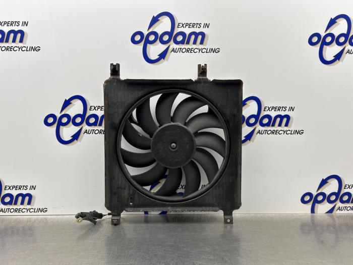 Używane Wentylator Opel Agila (A) 1.2 16V Twin Port Cena € 60,00 Procedura marży oferowane przez Gebr Opdam B.V.