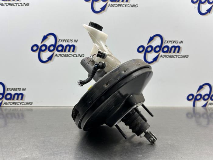Usagé Servo frein Mazda 3 Sport (BL14/BLA4/BLB4) 1.6i MZR 16V Prix € 75,00 Règlement à la marge proposé par Gebr Opdam B.V.