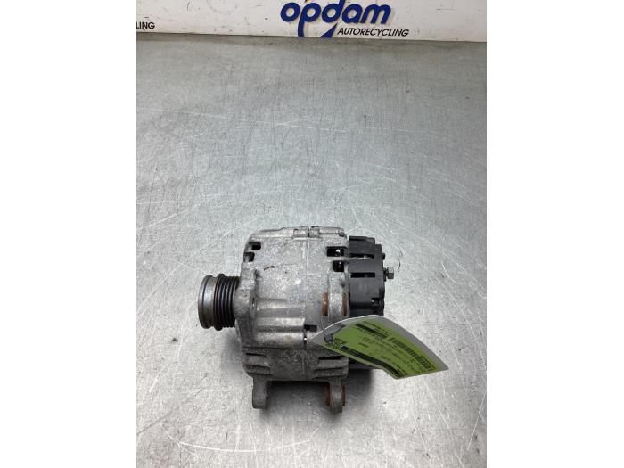 Begagnade Dynamo Skoda Fabia III Combi (NJ5) 1.0 TSI 12V Pris € 75,00 Marginaltabell erbjuds av Gebr Opdam B.V.
