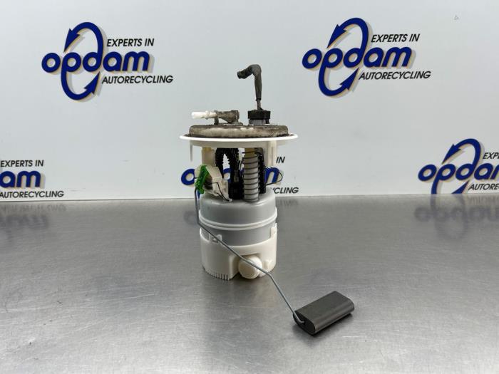 Gebrauchte Benzinpumpe Peugeot 308 (4A/C) 1.6 16V THP 150 Preis € 75,00 Margenregelung angeboten von Gebr Opdam B.V.