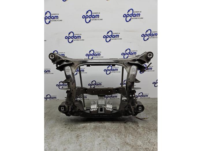 Subframe BMW i4 (G26), 2021 M50 84 kWh, Saloon, 4-dr, Electric, 400kW (544pk), 4x4, XE2, 2021-11, 31AW; 32AW; 31HD; 32HD (Used)
