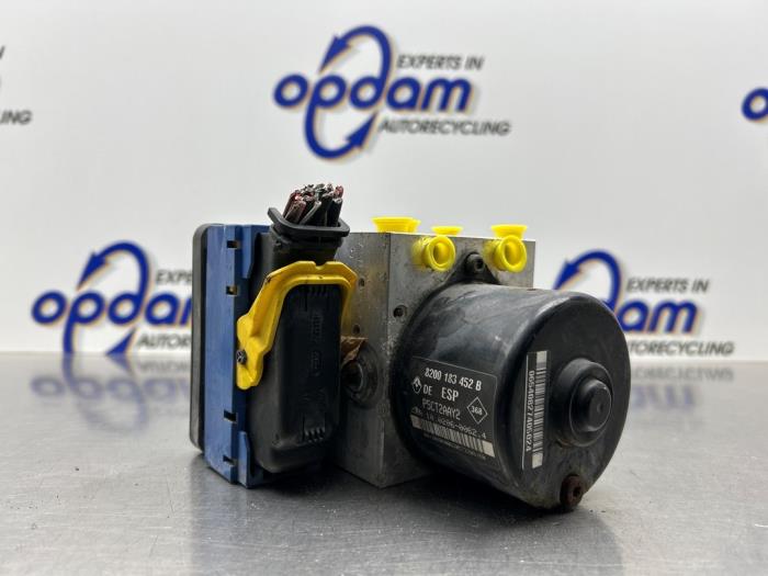 Begagnade ABS-pump Renault Vel Satis (BJ) 3.5 V6 24V Autom. Pris € 100,00 Marginaltabell erbjuds av Gebr Opdam B.V.