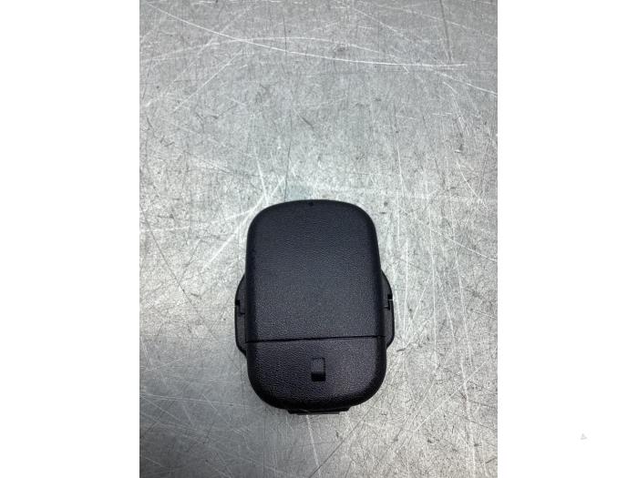 Begagnade Regnsensor Hyundai i30 (FD) 1.6 CVVT 16V Pris € 15,00 Marginaltabell erbjuds av Gebr Opdam B.V.