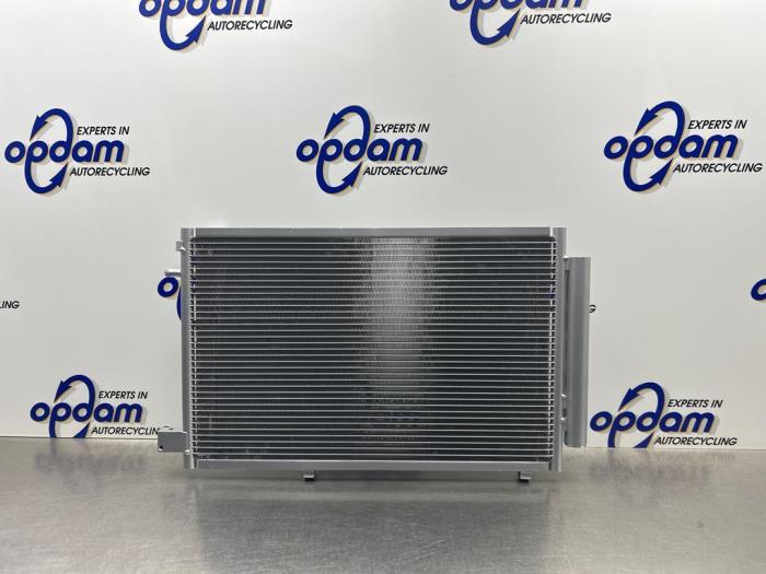 Neuf Radiateur clim Ford Fiesta 6 (JA8) 1.25 16V Prix € 90,69 Prix TTC proposé par Gebr Opdam B.V.