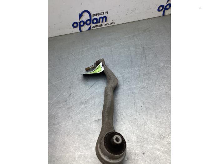 Gebrauchte Querlenker links vorne BMW 3 serie Touring (F31) 316i 1.6 16V Preis € 50,00 Margenregelung angeboten von Gebr Opdam B.V.