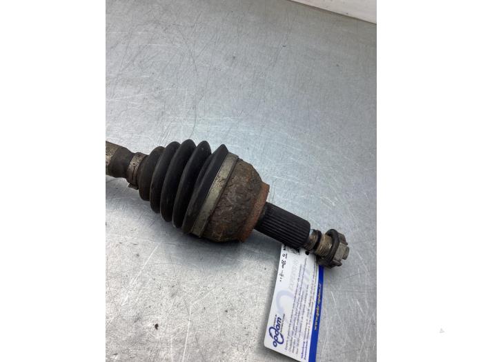 Gebrauchte Antriebswelle links vorne Landrover Range Rover Sport (LW) 3.0 TDV6 Preis € 250,00 Margenregelung angeboten von Gebr Opdam B.V.