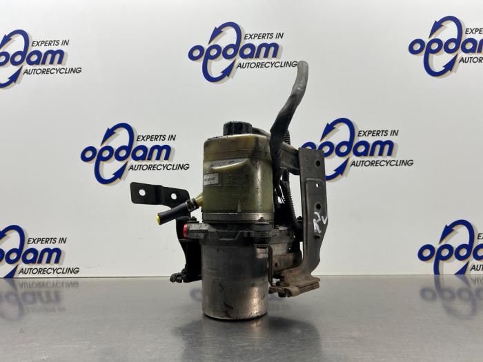 Usagé Pompe de direction Ford Focus 2 Wagon 1.6 TDCi 16V 90 Prix € 90,00 Règlement à la marge proposé par Gebr Opdam B.V.