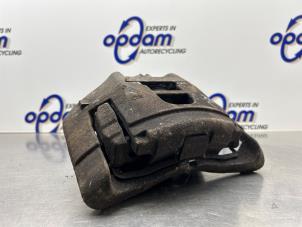 Usagé Etrier de frein (pince) avant droit Audi A6 Avant (C6) 2.7 TDI V6 24V Prix € 50,00 Règlement à la marge proposé par Gebr Opdam B.V.