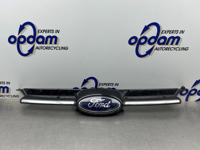 Używane Grill Ford Focus 3 Wagon 1.6 TDCi ECOnetic Cena € 35,00 Procedura marży oferowane przez Gebr Opdam B.V.