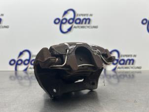 Usados Pinzas de freno izquierda detrás Volvo S60 I (RS/HV) 2.4 20V 140 Precio € 50,00 Norma de margen ofrecido por Gebr Opdam B.V.