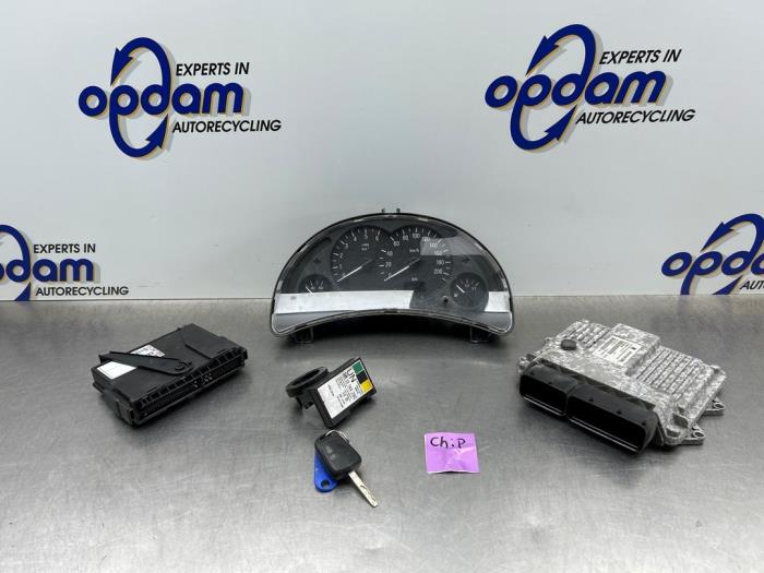 Used Engine management computer Opel Combo (Corsa C) 1.3 CDTI 16V Price € 250,00 Margin scheme offered by Gebr Opdam B.V.