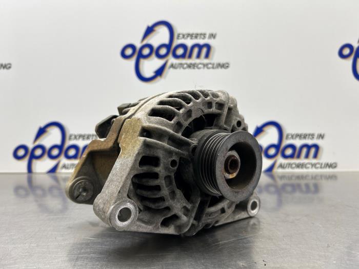 Begagnade Dynamo Opel Corsa D 1.2 16V Pris € 50,00 Marginaltabell erbjuds av Gebr Opdam B.V.