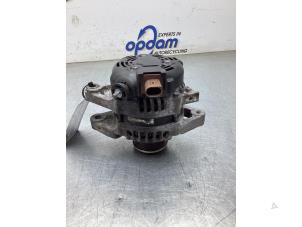 Usagé Dynamo Toyota Aygo (B40) 1.0 12V VVT-i Prix € 50,00 Règlement à la marge proposé par Gebr Opdam B.V.