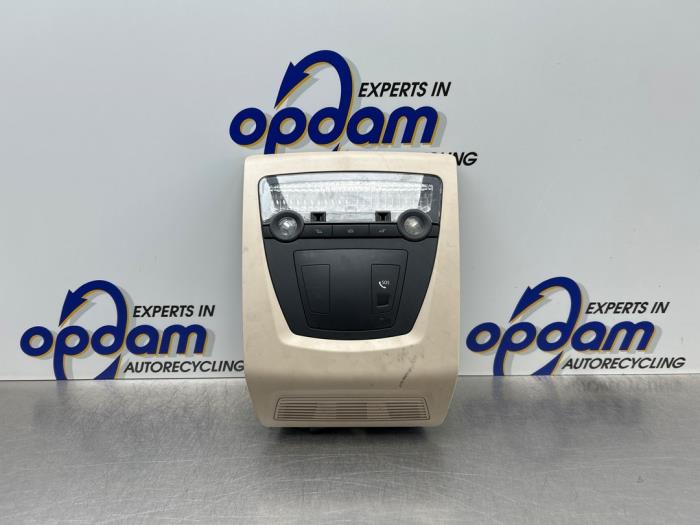 Begagnade Innerbelysning, fram BMW 5 serie (F10) 535d 24V Pris € 50,00 Marginaltabell erbjuds av Gebr Opdam B.V.