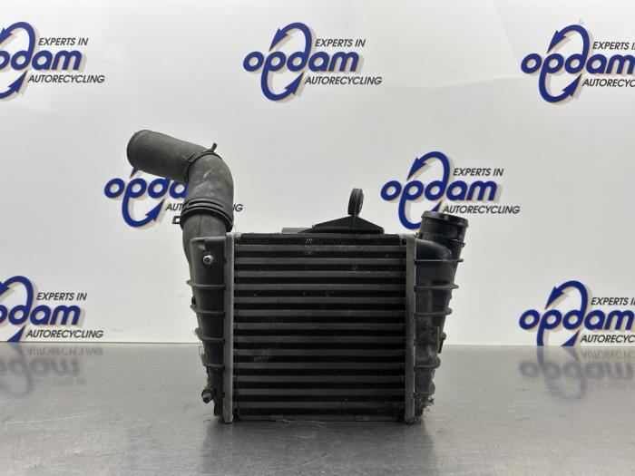 Usagé Intercooler Volkswagen Polo IV (9N1/2/3) 1.4 TDI 80 Prix € 75,00 Règlement à la marge proposé par Gebr Opdam B.V.
