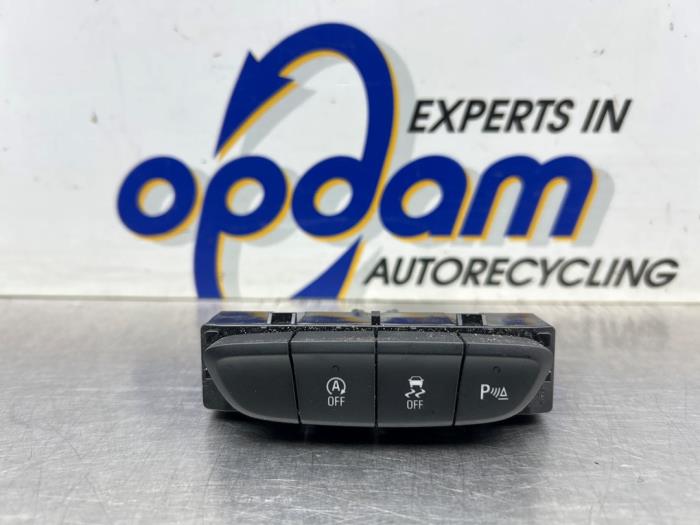 Używane Przelacznik Start/Stop Opel Astra K Sports Tourer 1.0 Turbo 12V Cena € 20,00 Procedura marży oferowane przez Gebr Opdam B.V.