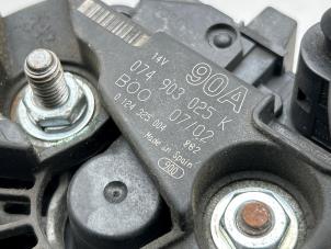 Dynamo van een Skoda Octavia (1U2) 1.8 SLX 20V 1999