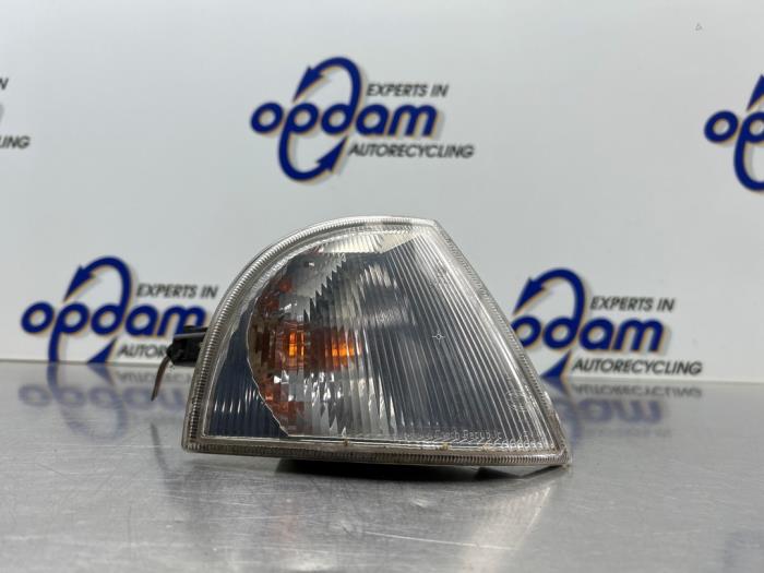 Używane Kierunkowskaz prawy Skoda Octavia (1U2) 1.8 SLX 20V Cena € 15,00 Procedura marży oferowane przez Gebr Opdam B.V.