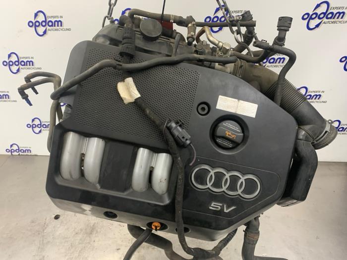 Engine from a Audi A3 (8L1) 1.8 20V 2002