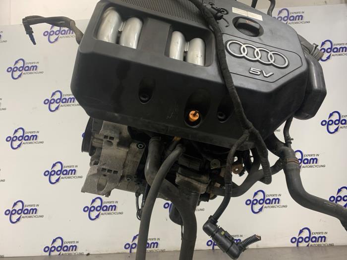 Engine from a Audi A3 (8L1) 1.8 20V 2002