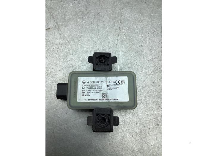 Begagnade Däcktrycksmodul Mercedes E (W213) E-300 e 2.0 Turbo 16V Pris € 60,50 Inklusive moms erbjuds av Gebr Opdam B.V.