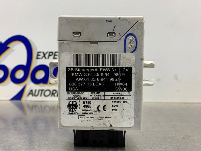 Używane Modul immobilizera BMW Mini (R50/53) 1.6 16V One Cena € 40,00 Procedura marży oferowane przez Gebr Opdam B.V.