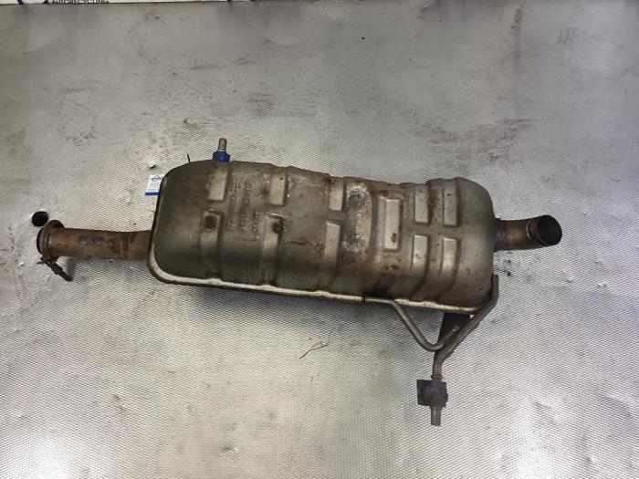 Auspuff Enddämpfer van een Citroën C4 Picasso (UD/UE/UF) 2.0 16V Autom. 2008