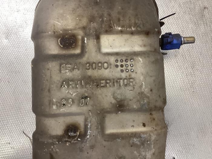 Auspuff Enddämpfer van een Citroën C4 Picasso (UD/UE/UF) 2.0 16V Autom. 2008