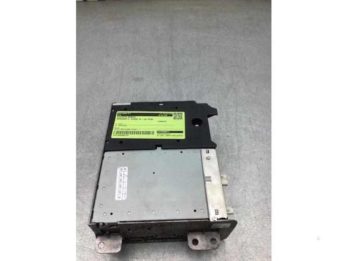 Usagé Module navigation Mercedes A (177.0) 1.3 A-160 Turbo 16V Prix € 500,00 Règlement à la marge proposé par Gebr Opdam B.V.