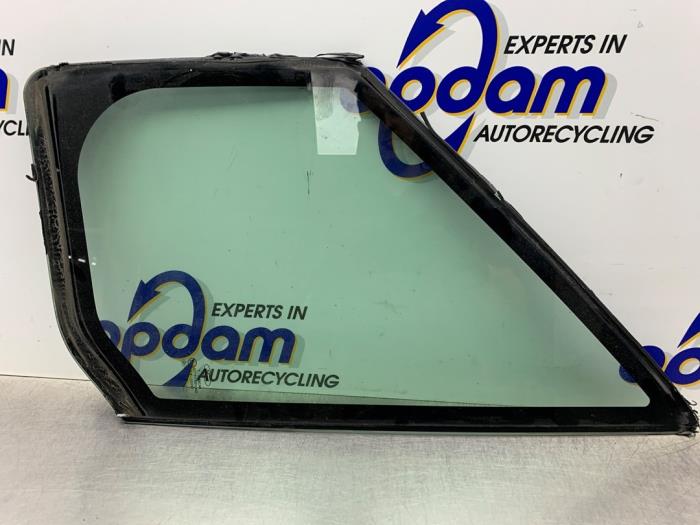 Usados Ventanilla triangular izquierda delante Ford Transit Connect 1.8 TDCi 90 DPF Precio € 30,00 Norma de margen ofrecido por Gebr Opdam B.V.