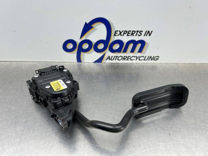 Begagnade Gaspedal Volkswagen Sharan (7M8/M9/M6) 2.8 V6 24V Pris € 50,00 Marginaltabell erbjuds av Gebr Opdam B.V.