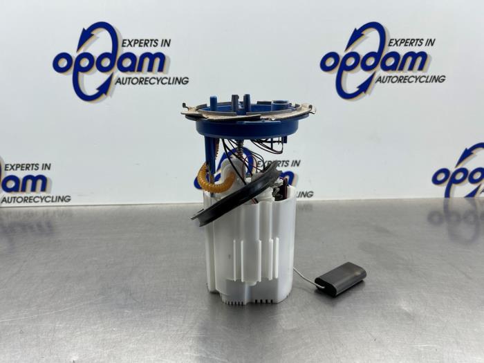 Begagnade Bensinpump Skoda Fabia III Combi (NJ5) 1.0 TSI 12V Pris € 75,00 Marginaltabell erbjuds av Gebr Opdam B.V.
