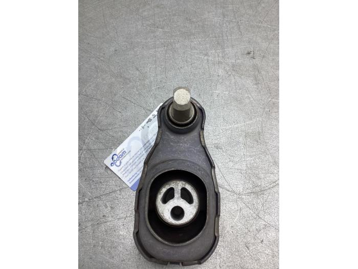 Usagé Support moteur Mercedes A (177.0) 1.3 A-160 Turbo 16V Prix € 30,00 Règlement à la marge proposé par Gebr Opdam B.V.