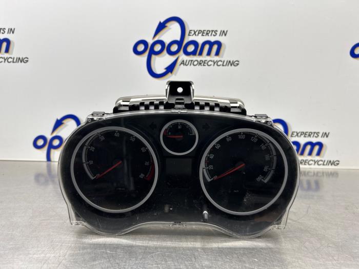 Usagé Compteur Opel Corsa D 1.4 16V Twinport Prix € 75,00 Règlement à la marge proposé par Gebr Opdam B.V.