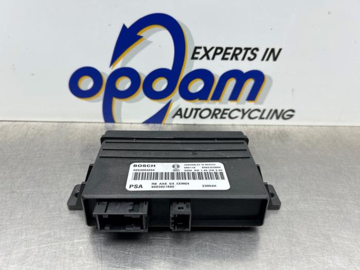 Begagnade PDC-modul Citroen C4 Picasso (UD/UE/UF) 2.0 16V Autom. Pris € 50,00 Marginaltabell erbjuds av Gebr Opdam B.V.
