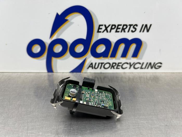 Begagnade Regnsensor Citroen C4 Picasso (UD/UE/UF) 2.0 16V Autom. Pris € 25,00 Marginaltabell erbjuds av Gebr Opdam B.V.