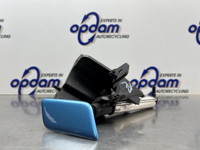 Używane Spryskiwacz reflektorów Citroen C4 Picasso (UD/UE/UF) 2.0 16V Autom. Cena € 40,00 Procedura marży oferowane przez Gebr Opdam B.V.