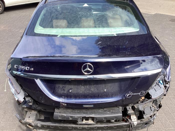 Begagnade Baklucka Mercedes C (W205) C-350 e 2.0 16V Pris € 200,00 Marginaltabell erbjuds av Gebr Opdam B.V.