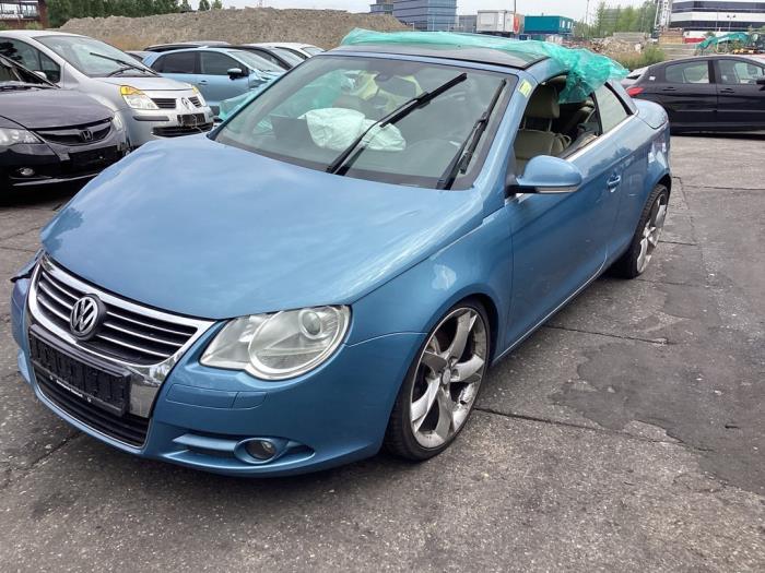 Używane Reflektor lewy Volkswagen Eos (1F7/F8) 3.2 V6 24V Cena € 100,00 Procedura marży oferowane przez Gebr Opdam B.V.
