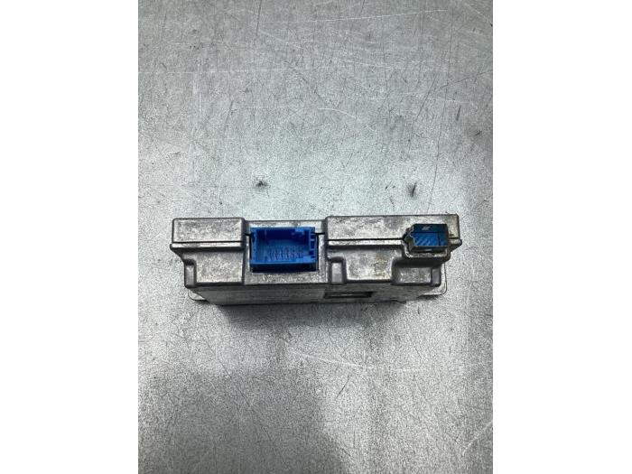 Używane Modul kamery BMW 3 serie Touring (F31) 330d xDrive 3.0 24V Cena € 75,00 Procedura marży oferowane przez Gebr Opdam B.V.