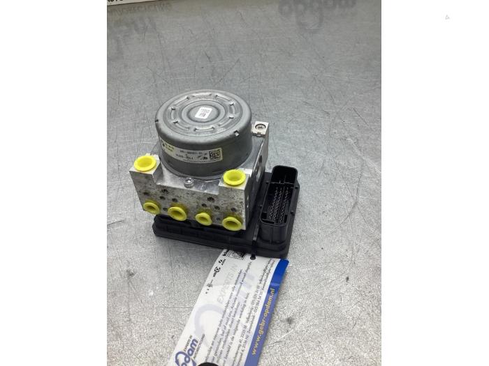 Gebrauchte ABS Pumpe BMW 3 serie Touring (F31) 330d xDrive 3.0 24V Preis € 300,00 Margenregelung angeboten von Gebr Opdam B.V.