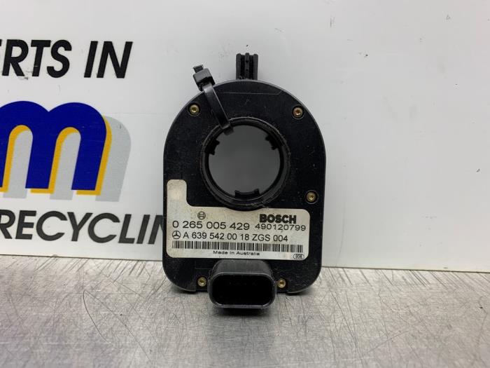 Begagnade Styrvinkelsensor Mercedes Vito (639.6) 2.2 109 CDI 16V Pris € 40,00 Marginaltabell erbjuds av Gebr Opdam B.V.