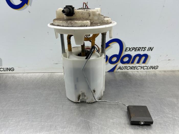 Usagé Pompe essence Citroen C4 Picasso (UD/UE/UF) 2.0 16V Autom. Prix € 49,00 Règlement à la marge proposé par Gebr Opdam B.V.