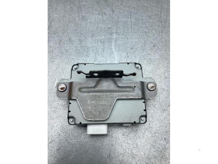 Używane Sterownik Body Control Renault Kadjar (RFEH) 1.2 Energy TCE 130 Cena € 50,00 Procedura marży oferowane przez Gebr Opdam B.V.