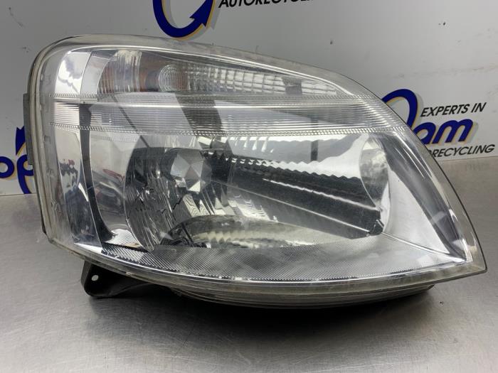 Używane Reflektor prawy Peugeot Partner (GC/GF/GG/GJ/GK) 1.6 HDI 75 Cena € 50,00 Procedura marży oferowane przez Gebr Opdam B.V.