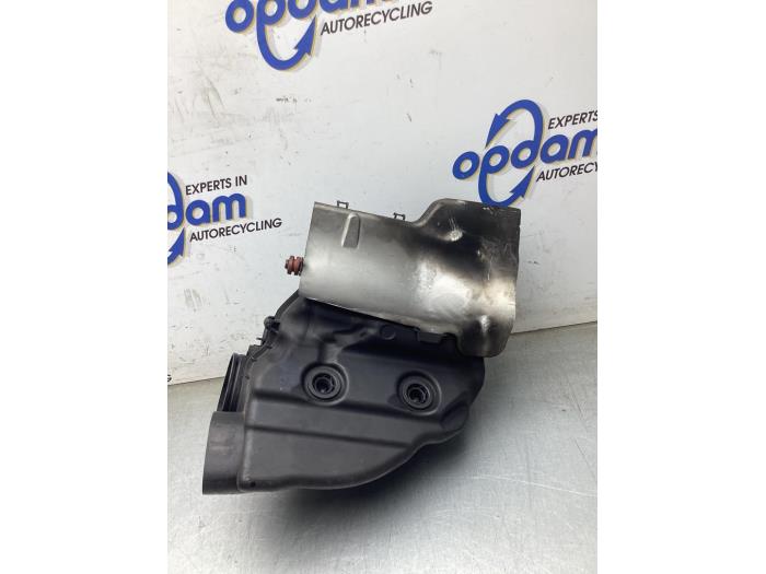 Gebrauchte Luftfiltergehäuse BMW 6 serie (F12) 650i V8 32V Preis € 150,00 Margenregelung angeboten von Gebr Opdam B.V.